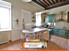 Superbe appartement d'exception avec place de parking au coeur du quartier historique de Chalon sur Saône