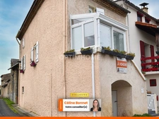 Maison de village : 71,5m2 + véranda et cave