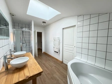 Maison 94m2 - rénovée - garage