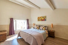 **Coup de cœur – Maison de charme 195 m² avec 2 entrées indépendantes, 2 extérieurs, garage, cave, vue et piscine**