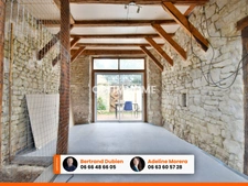 EXCLUSIVITE / Maison de village avec garage et petit jardin / 63190 Moissat