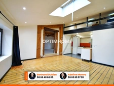 EXCLUSIVITE / Maison de village avec garage et petit jardin / 63190 Moissat