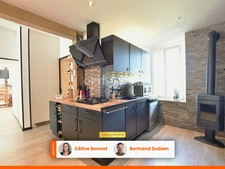 Ensemble immobilier : maison 164m2 et dépendances sur 9466m2 de parcelles