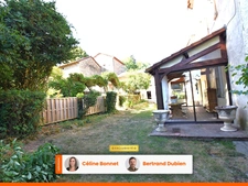 Ensemble immobilier : maison 164m2 et dépendances sur 9466m2 de parcelles