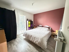 PONT-DU-CHÂTEAU – PLAIN-PIED 92 M² – 3 CHAMBRES – EXTÉRIEUR SOIGNÉ