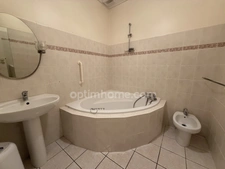MAISON 121m2 - 3 CHAMBRES - GARAGE - JARDIN 