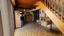 ? Grande maison familiale avec terrain – Proximité immédiate du centre-ville du Lude (72)