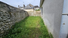 Maison de charme à fort potentiel, proche commerces Noyant (49)