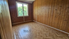 Ensemble immobilier de rapport – 3 logements et 2 hangars sur plus de 5 000 m² LA PELLERINE (49)