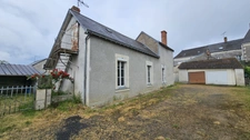 Maison de charme à fort potentiel, proche commerces Noyant (49)