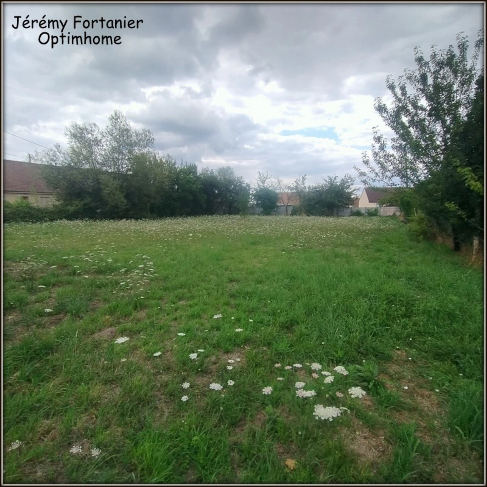Terrain à vendre · à Mansigne · 35 000 €