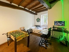 CHARMANTE MAISON DE VILLAGE LOUEE A MEZIN 111 M² 4 PIECES