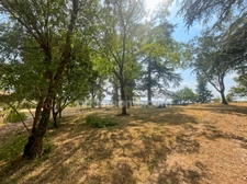 PROPRIETE D'EXCEPTION AVEC 8 HECTARES, 2 LACS - VUE IMPRENABLE SUR LES PYRENES - CASTERA VAERDUZAN (32)