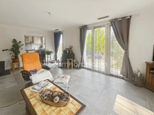 PROPRIETE D'EXCEPTION AVEC 8 HECTARES, 2 LACS - VUE IMPRENABLE SUR LES PYRENES - CASTERA VAERDUZAN (32)