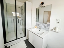 MAISON EN PIERRE + MAISONNETTE + GARAGE 10 PIECES 230 M² 