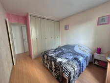 Appartement à vendre 4 pièces avec loggia fermée, cave et parking en sous sol ASNIERES SUR SEINE (92)