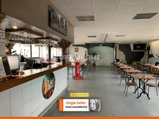 Murs et fonds de commerce - restaurant - salle de spectacle - appartement type 3 - atelier/garage - 450 m² - Saint-Pierre