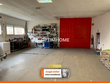 Murs et fonds de commerce - restaurant - salle de spectacle - appartement type 3 - atelier/garage - 450 m² - Saint-Pierre