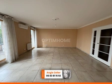 Appartement - 4 pièces  - 105 m² - GENAS (69)