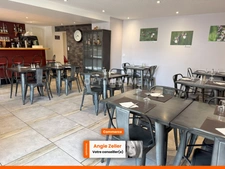 Bar-Restaurant avec appartement de type 5 et loft type 2 - FONCINE LE HAUT (39)