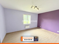 Maison de plain-pied avec garage d'une surface de 117 m², 2 chambres et une buanderie, excellent DPE C dans un environnement très calme sur la commune de Villefranche sur Cher 