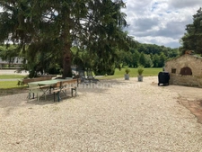Maison 4 pièces de 72 m² avec terrain arboré de 5 290 m² – Hangar – Terrasse – Prise véhicule électrique situé à Faverolles en Berry 