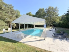 Propriété à vendre 10 pièces MERY SUR CHER (18) dans un environnement très calme et verdoyant. 