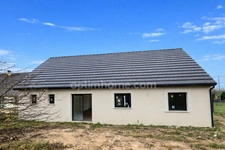 Maison neuve à vendre 5 pièces 109 m² habitables VILLEFRANCHE SUR CHER (41) sous garantie décennale, à proximité du centre ville à 10min de Romorantin et de l'axe autoroutier A85 