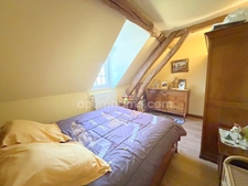 Propriété à vendre 10 pièces MERY SUR CHER (18) dans un environnement très calme et verdoyant. 