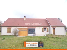 Maison de plain-pied avec garage d'une surface de 117 m², 2 chambres et une buanderie, excellent DPE C dans un environnement très calme sur la commune de Villefranche sur Cher 
