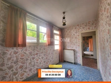 Ensemble immobilier à rénover - 2 maisons individuelles - terrain -  82 000€