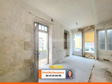 Ensemble immobilier à rénover - 2 maisons individuelles - terrain -  82 000€