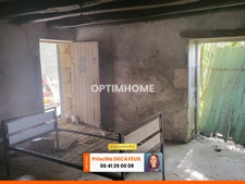 Ensemble immobilier à rénover - 2 maisons individuelles - terrain 640m² - 15 000€