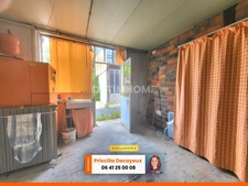 Ensemble immobilier à rénover - 2 maisons individuelles - terrain -  82 000€