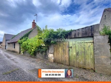 Ensemble immobilier à rénover - 2 maisons individuelles - terrain - garage - 98 500 €
