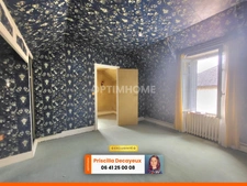 Ensemble immobilier à rénover - 2 maisons individuelles - terrain -  82 000€