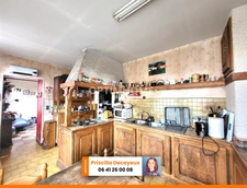 Ensemble immobilier à rénover - 2 maisons individuelles - terrain - garage - 98 500 €
