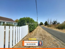 Maison Plain-pied - 4 pièces - 2 chambres - Terrain 2121m² - 78 000€
