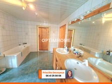 Maison plain-pied 128m², 2 chambres, grenier aménageable, terrain/garage, 87 600€
