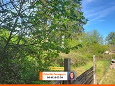 Ensemble immobilier à rénover - 2 maisons individuelles - terrain 640m² - 15 000€