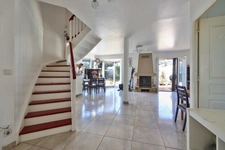 Maison individuelle avec garage à vendre 6 pièces VENISSIEUX (69)