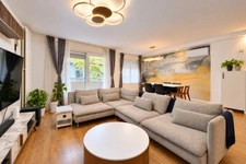 LYON 6e – BELLECOMBE – Appartement familial 132 m² – 4 chambres – 2 balcons – garage