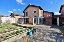 Maison individuelle avec garage à vendre 6 pièces VENISSIEUX (69)