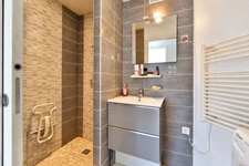 VENISSIEUX CHARRÉARD - MAISON FAMILIALE 115 M² - 5 CHAMBRES - JARDIN - GARAGE