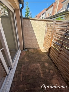 Studio lumineux au RDC à deux pas de la gare – Espace extérieur !