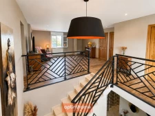 MARGNY-LÈS-COMPIÈGNE – PROPRIÉTÉ CONTEMPORAINE DE 260 m² AVEC DÉPENDANCE DE PLUS DE 170 M²