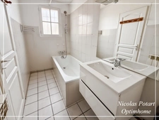 Maison 4 pièces avec cour, préau et bureau – Centre de Lacroix-Saint-Ouen
