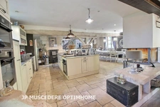 Moulin du XIIIe siècle – 600 m² – 20 couchages – Fort potentiel gîtes / événementiel – 1h de Paris