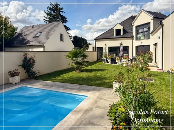 Propriété contemporaine d’exception  – Piscine – Lacroix-Saint-Ouen – En lisière de forêt