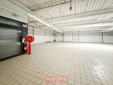 OPPORTUNITÉ D’IMPLANTATION COMMERCIALE – 1 707 M² + 250 STATIONNEMENTS